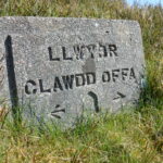 Arwydd-Llwybr-Clawdd-Offa_Offas-Dyke-Path-Sign