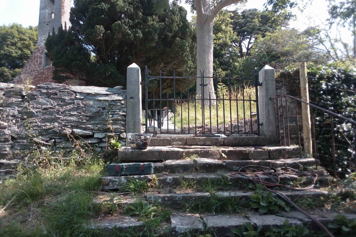 Llanbedr Church Gate after photo2_1