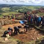 Diwrnod agored cloddio Penycloddiau dig open day