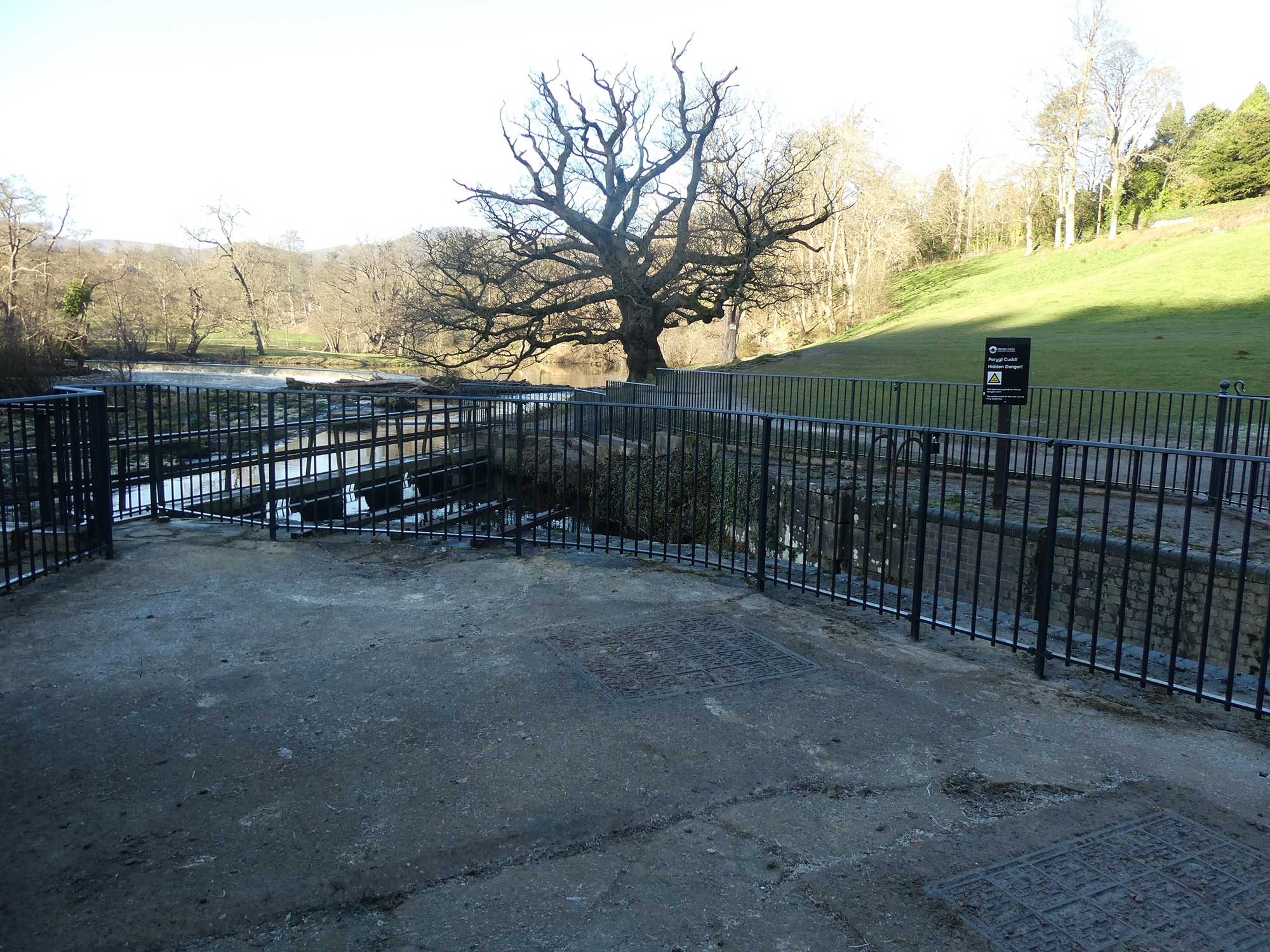 Improved access and viewpoint at Horseshoe Falls