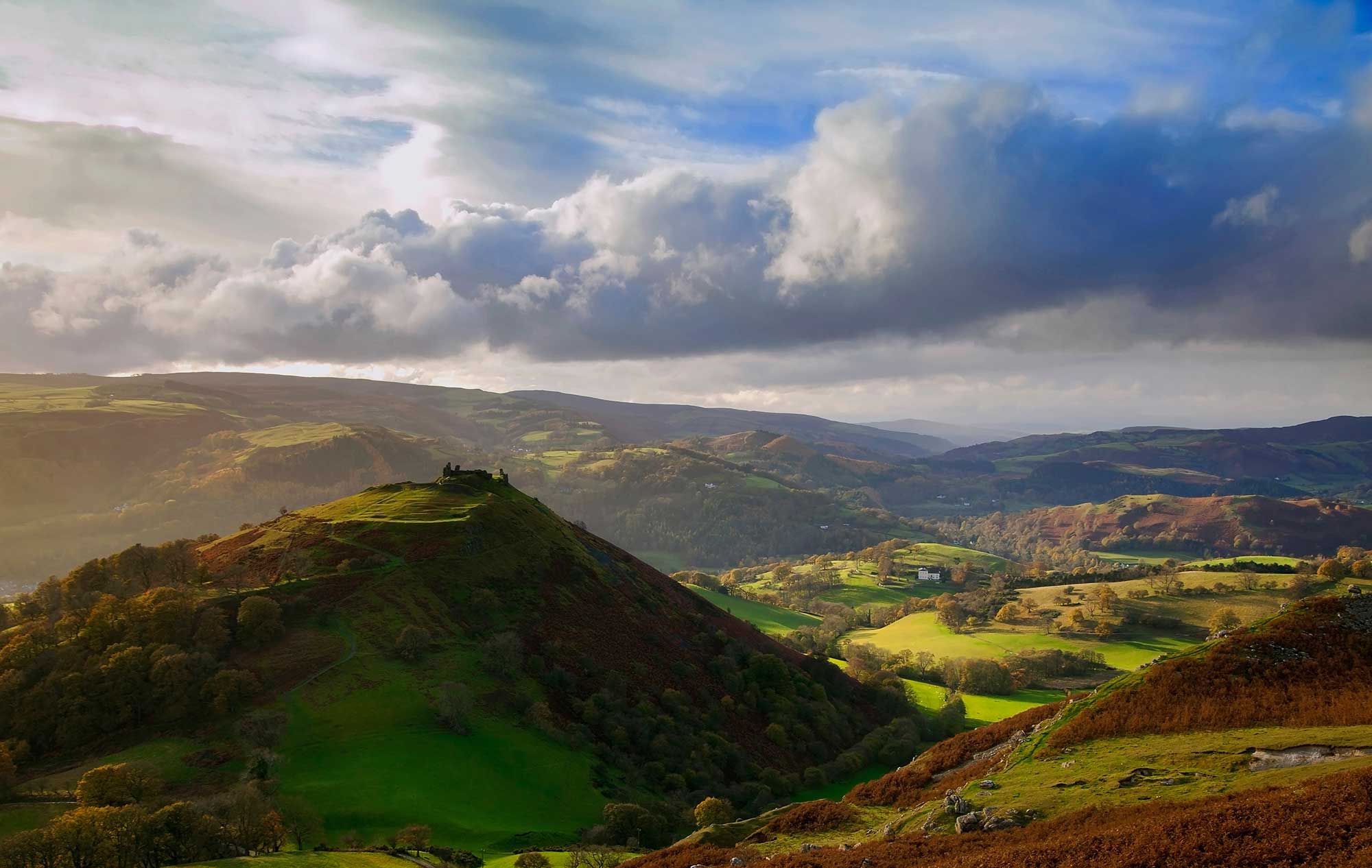 *Castell Dinas Brân