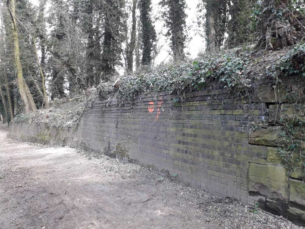 Glyn Valley Tramway Wharf Wall - Wal Tramffordd Cei Dyffryn Glyn